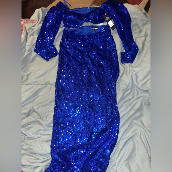 Ladies super cute sequin two piece set size L $45 - Picture 3 of 4